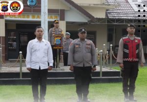Wakapolres Banjar, Kompol Faisal Amri Nasution SH MM, memimpin kegiatan Apel Pagi Jam Pimpinan, Senin 3 Februari. (wartabanjar.com - Ist. Humas Polres Banjar)