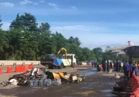 Kecelakaan Maut di Gerbang Tol Ciawi, Puing Kaca Berserakan Mulai Dibersihkan