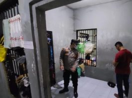 Geledah Ruang Tahanan, Personel Polsek Banjarmasin Timur Temukan Barang-barang Terlarang Ini
