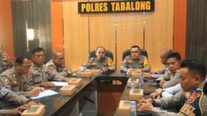 Polres Tabalong menggelar latihan pra Operasi Kepolisian Kewilayahan Keselamatan Inthan 2025, Senin. (wartabanjar.com - Ist. Humas)