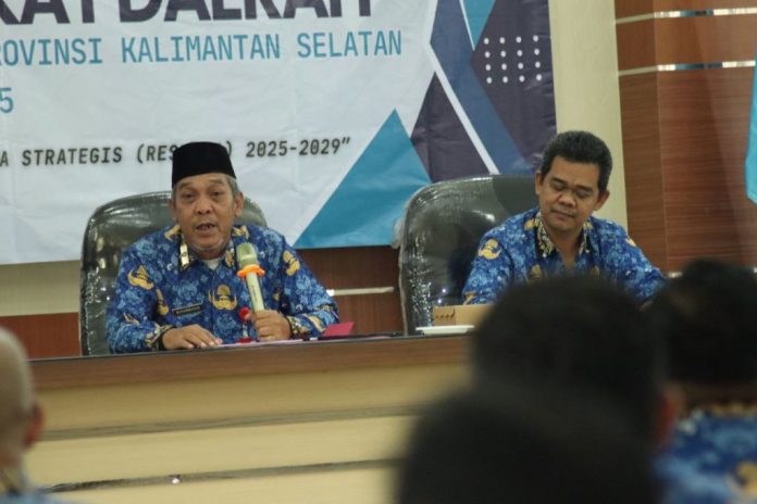 Kadisdik Kalsel, Muhammadun, saat kegiatan FOrum Perangkat Daerah, Senin. (wartabanjar.com - Ist. MC Kalsel)