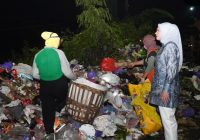 Hj Ananda Tutup TPS Liar di Depan Komplek Mahatama
