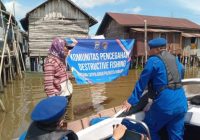 Satpolairud Polresta Banjarmasin Ingatkan Warga Sungai Alalak Bahaya Bom dan Setrum Ikan