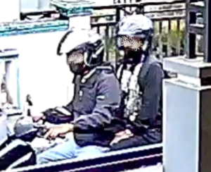 Terduga pelaku pencurian di Kotabaru yang terekam CCTV di Mandin. (wartabanjar.com - Ist. IG @masyarakat.kotabaru)