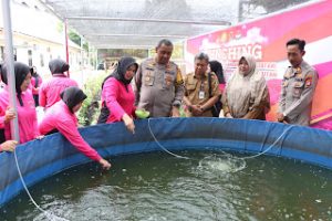 Polres Tala mengikuti launching penguatan program pekarangan pangan lestari, Senin 24 Februari 2025. (wartabanjar.com - Ist. Humas)