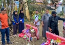 Wabup HST Rosyadi Ilmi Serahkan Bantuan untuk Korban Kebakaran di Barabai Darat