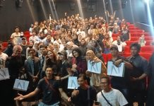 Gala Premiere Film Iblis Dalam Kandungan 2: Deception di QMall Banjarbaru, Penonton Luapkan Emosi