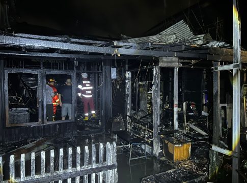 Data Kebakaran di Komplek Airmantan, 2 Bangunan Terbakar