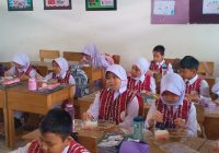 RESMI DIGELAR! Program Makan Bergizi Gratis di Kabupaten Banjar Sediakan Ribuan Porsi untuk Siswa
