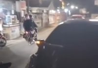 Mobil Ringsek di Banjar Indah Permai Buat Macet
