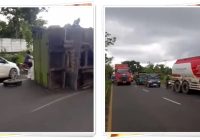 Truk Terbalik di Banjarmasin! Jalan Gubernur Soebarjo, Lingkar Selatan Macet Parah