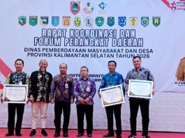Kabupaten Banjar Raih Penghargaan Salur Dana Desa Tercepat 2025 dari Dinas PMD Kalsel