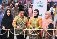 Bupati Resmikan Pasar Ramadhan, Dukung Perkembangan UMKM Kuliner HST