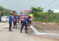 Bau dan Kotor Bekas Serakan Sampah, DPKP Banjarmasin Semprot Jalan di TPS Mahatama