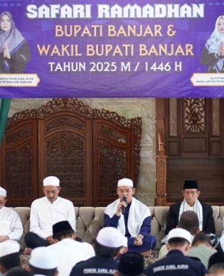 Hari Pertama Masuk Kerja, Bupati dan Wabup Banjar Safari Ramadan di Masjid Jami Baiturrahman