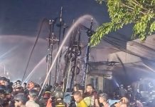 BREAKING NEWS - Kebakaran Hanguskan Rumah Kosong di Jalan A. Yani Km 2 Banjarmasin