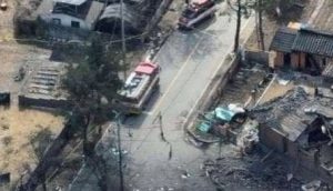 Penampakan kondisi lokasi jatuhnya bom yang rusak. (IG @beritakorea.id)