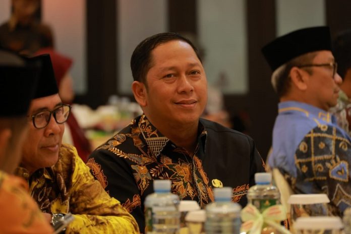 Bupati Barito Kuala, Dr. H Bahrul Ilmi, menghadiri acara sertijab Lepala BPK Perwakilan Provinsi Kalsel, Kamis. (wartabanjar.com - Ist. MC Batola)