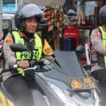 Kapolres Banjar Keliling Naik Motor Pantau Titik-titik Keramaian Penjualan Takjil di Martapura