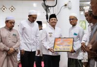 Wagub Kalsel Safari Ramadan di Masjid Jami AT-Taqwa Nurul Iman Banjar, Gelontor Bantuan Ratusan Juta Rupiah