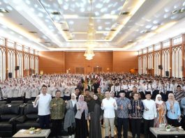 Raffi Ahmad dan Nagita Bicara Kurikulum Berbasis Cinta di Depan Ratusan Siswa Madrasah