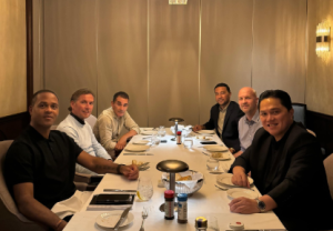 Erick Thohir mengumpulkan tim pelatih Timnas Indonesia yang dipimpin Patrick Kluivert, Sabtu. (wartabanjar.com - Ist. Erick Thohir)