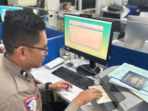 Ditlantas Polda Kalsel Resmi Terapkan BPKB Elektronik. (wartabanjar.com - Ramadan)