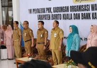 Hj Noorhayati Bahrul Ilmi Ingin Masyarakat Gembira Sambut Lebaran, Bagikan Ribuan Paket Sembako