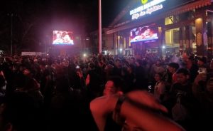 Suasana nobar di Balai Kota Banjarmasin, Selasa malam. (wartabanjar.com - Ramadan)