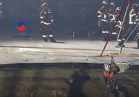 Ngeri! Lubang Besar Mendadak Muncul di Jalanan Telan Satu Pengendara, Ditemukan Tewas Setelah 18 Jam