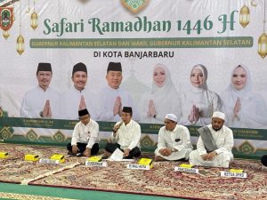 Pj Sekdaprov Kalsel, M Syarifuddin mewakili Gubernur H Muhidin safari Ramadan di Kota Banjarbaru, Kamis (wartabanjar.com - MC Kalsel)