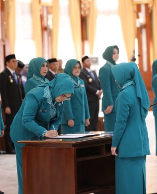 Dilantik Jadi Ketua TP PKK dan Posyandu Tanah Bumbu, Andi Irmayani Rudi Latif: Siap Wujudkan Indonesia Emas!