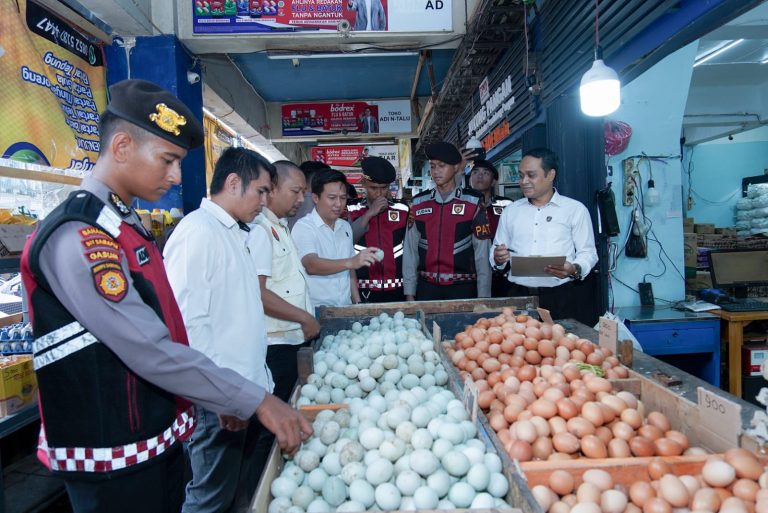 Polda Kalsel Gencarkan Sidak! Cegah Penimbunan & Spekulasi Harga di Pasar Tradisional