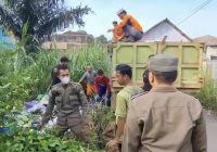 Tumpukan Sampah di Jalan Pusara Pelaihari Akhirnya Dibersihkan
