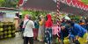 Meski Diguyur Hujan, Ibu-ibu Antusias Datangi Bazar Demi LPG 3 Kg Harga Murah