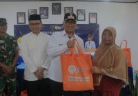 Murung Pudak Bagi-Bagi Beras! Program Bela Tani Bupati Tabalong Banjir Pujian
