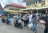 Polresta Banjarmasin dan Awak Media Berbagi Takjil, Perkuat Silaturahmi di Bulan Ramadan