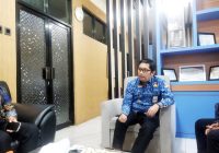 Sampah Berserakan di Jalan Pusara, Ini Tanggapan Plt DPRKPLH Tanah Laut