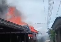 Breaking News - Kebakaran Terjadi di Kompleks DPR Belakang RS Damanhuri