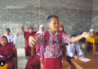 Mensos Buka Lowongan 700 Guru Sekolah Rakyat, Catat ASN dan Lulusan PPG Berpeluang!