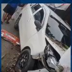 VIDEO - SUNGAI LULUT GEGER! Perempuan Berd4r4h-d4r4h Dalam Mobil, Tabrak Bangunan Pinggir Jalan