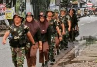 Napak Tilas Perjuangan Brigjen H Hassan Basry, Personel Kodim Banjarmasin dan Pramuka Jalan Kaki ke Makam Hasan Basry di Km 26