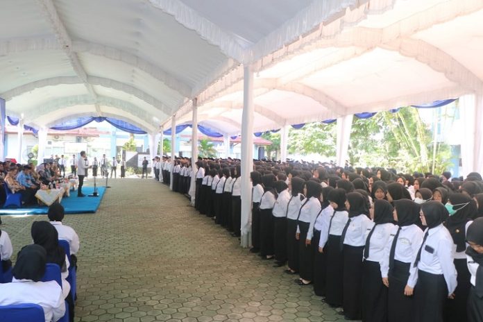 Pelantikan 657 CPNS dan PPPK Kabupaten Banjar dipimpin Bupati Saidi Mansyur, Kamis. (wartabanjar.com - Ist. DKSIP Banjar)