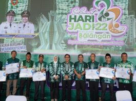 Puncak Hari Jadi Ke-22 Balangan, 10 Desa Terima Penghargaan Ombudsman RI