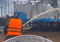 Lanal Banjarmasin Bantu Padamkan Kebakaran di Perairan Sungai Kahayan Bahaur