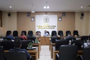 Pansus I DPRD Kalsel menerima kunjungan DPRD Kalteng, Senin 21 April 2025. (wartabanjar.com - Ist. Humas)