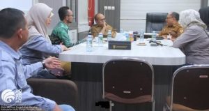 Wakil Bupati HST, H Gusti Rosyadi Elmi menerima kunjungan kerja KPID Provinsi Kalsel. (wartabanjar.com - Ist. MC HST)