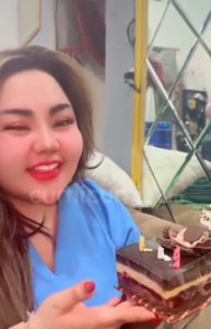 Lisa Mariana ulang tahun ke-25. (@cumi-cumi.com)