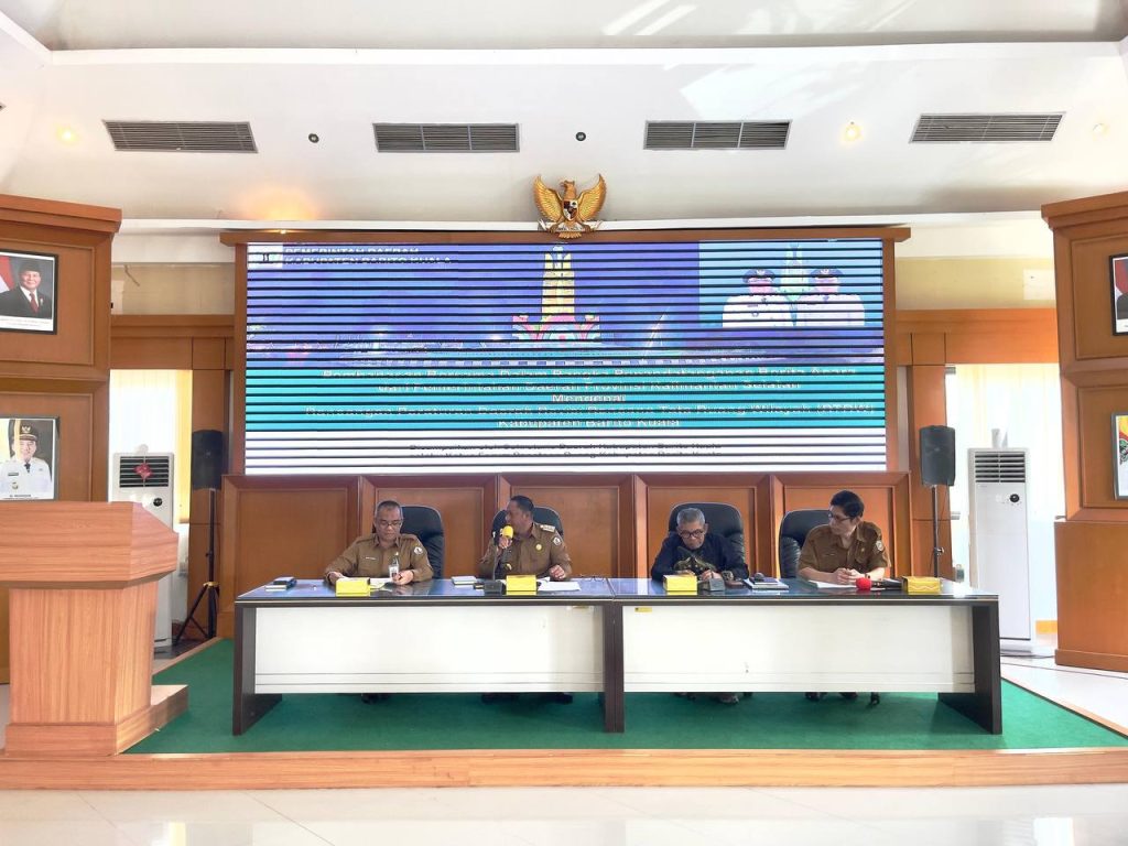 Rapat pembahasan revisi RTRW di Dinas PUPR Provinsi Kalsel, Senin 28 April 2025. (wartabanjar.com - Ist. MC Kalsel)