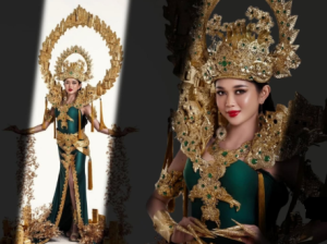 Antung Aulia Salsa Bella, kontestan Puteri Indonesia 2025 wakil Kalsel 2 mengenakan busana dengan tem Saranjana. (wartabanjar.com - Ist. @sarababanjar)